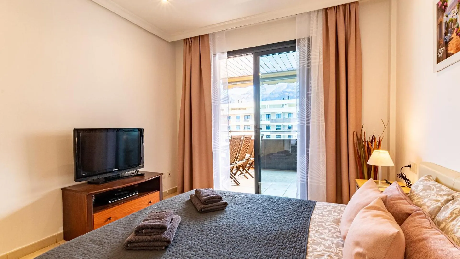 アパート Top Floor Ocean View Apt By Dream Homes Tenerife プエルト・デ・サンティアゴ スペイン